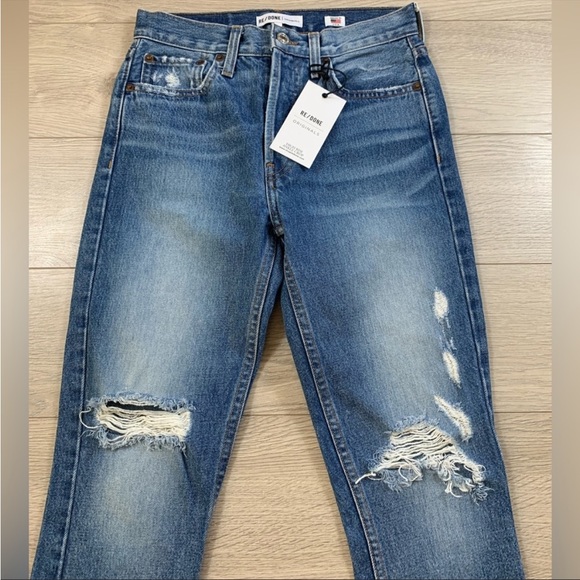 RE/DONE High Rise Ankle Crop Distressed Jeans in Square Destroy - Picture 4 of 10